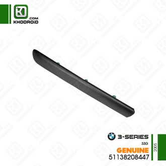 زه استیل روی گلگیر جلو بی ام دبلیو 330iو 2005 سمت راننده 51138208447