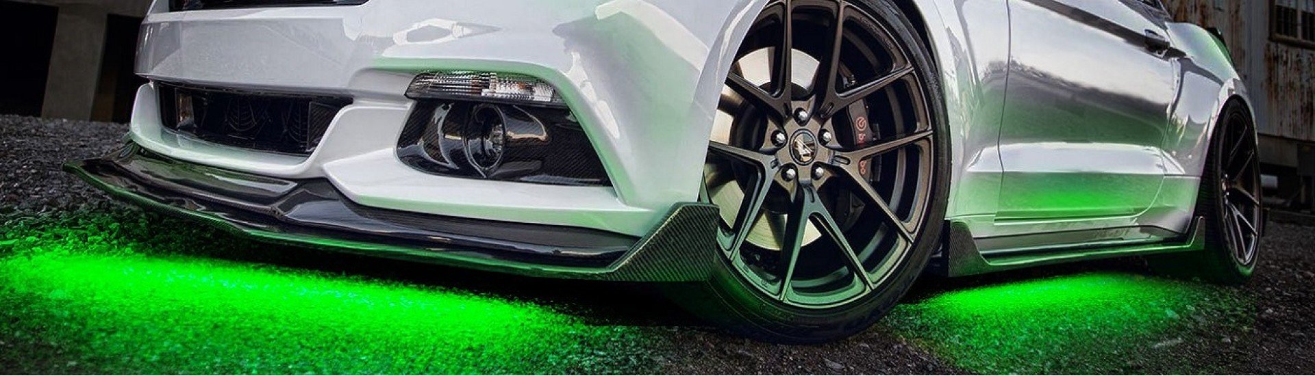 نورپردازی زیر بنز E کلاس e 500 4matic 