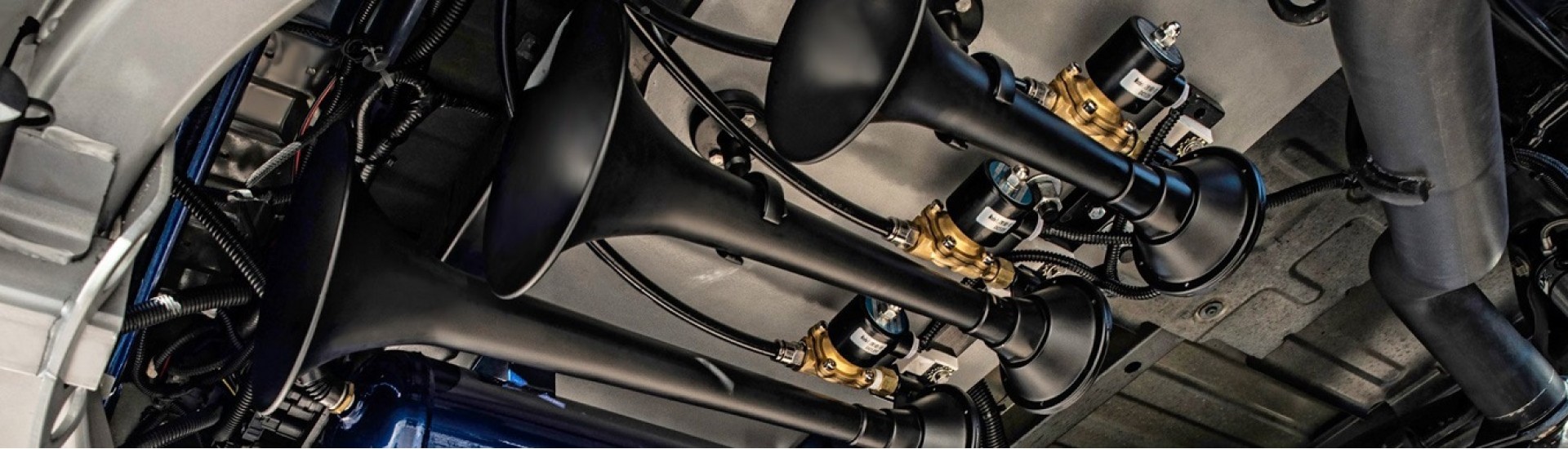 بوق اسپرت بی ام و سری 7 alpina b7 xdrive 2012 