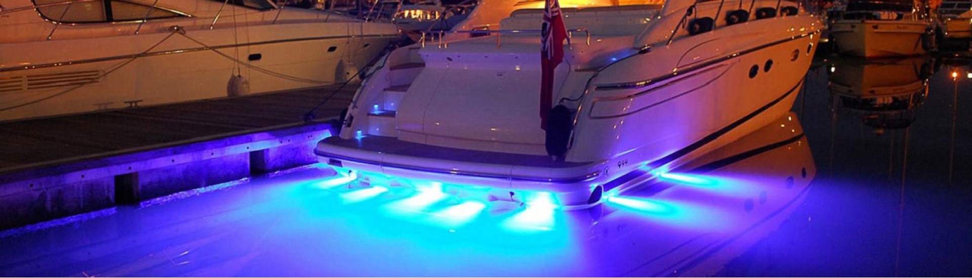 چراغ قایق لکسوس ال سی 500H 2022 
